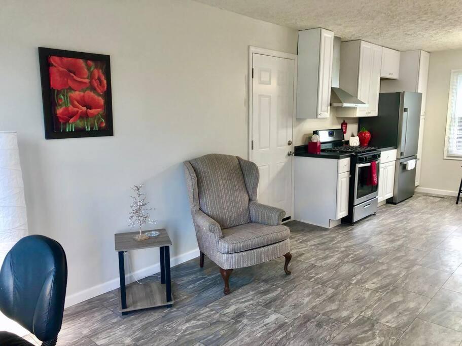 Trestle Creek Farm- farmhouse suite