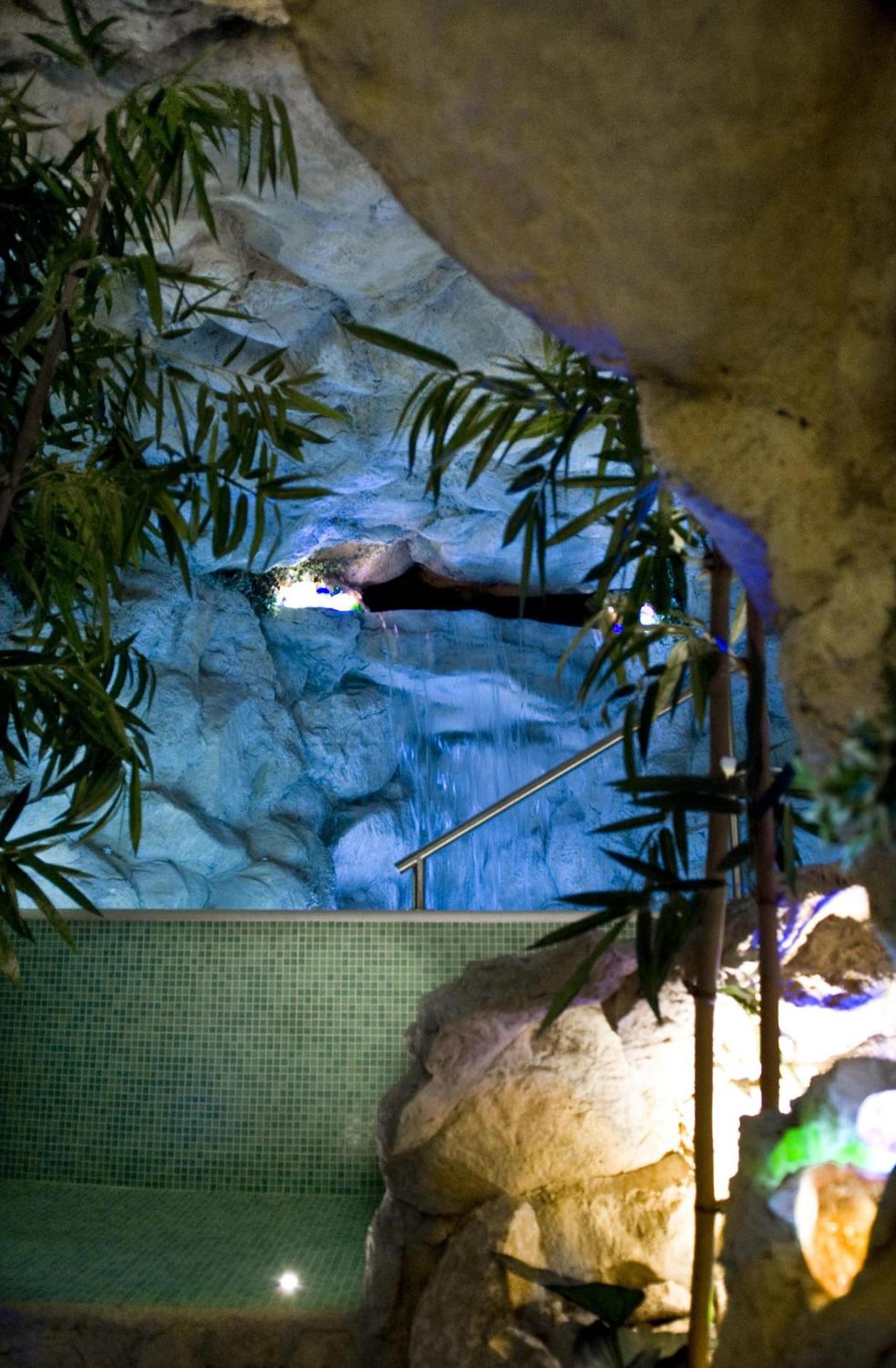 Spa and wellness centre/facilities