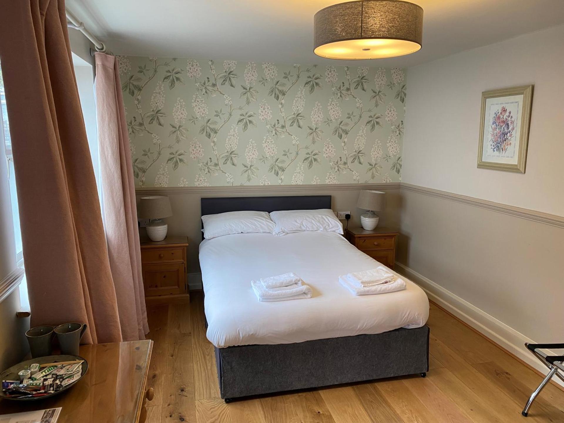The Bullshead, Arthingworth House B&B