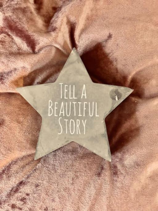 Large Cottage, Beach, Pubs Shops, Netflix, BBQ, Dog Friendly