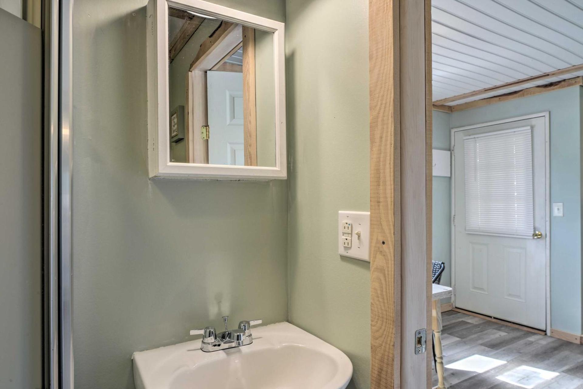 Explore New River Gorge Quiet Couples Retreat