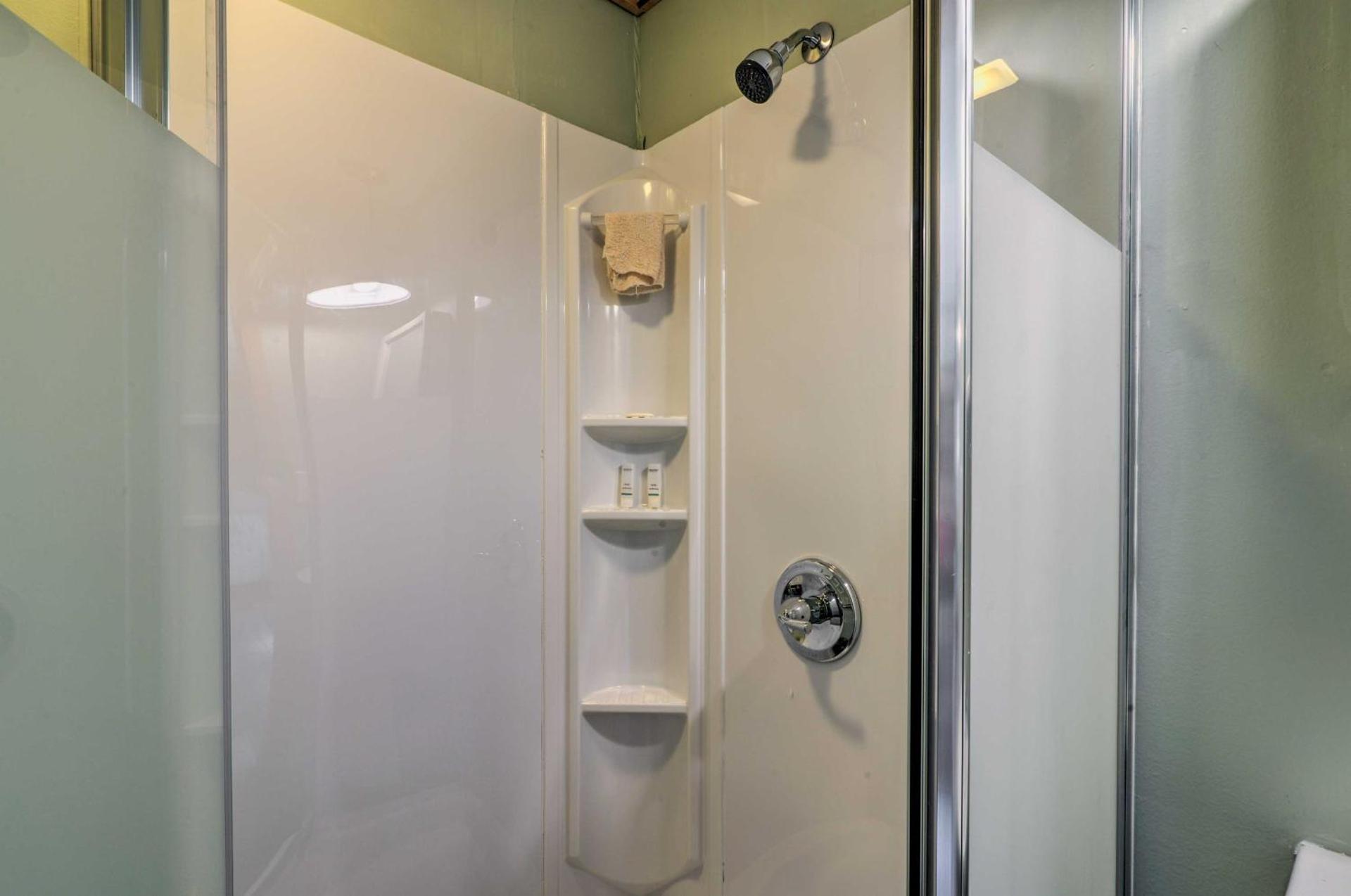 Explore New River Gorge Quiet Couples Retreat