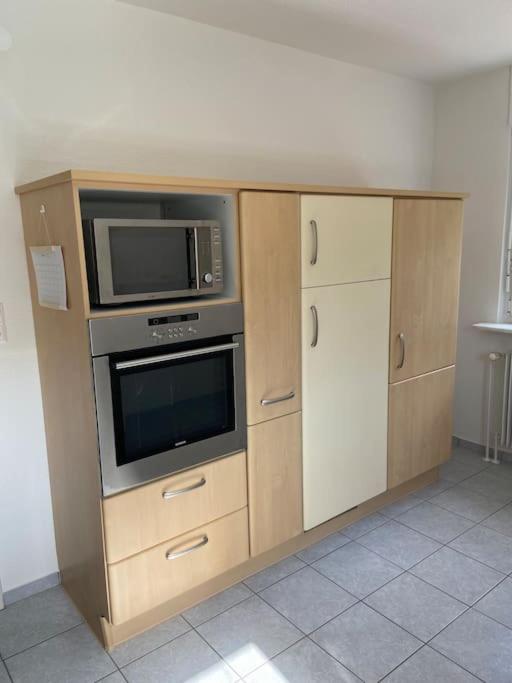 SCHÖNE HELLE FERIENWOHNUNG