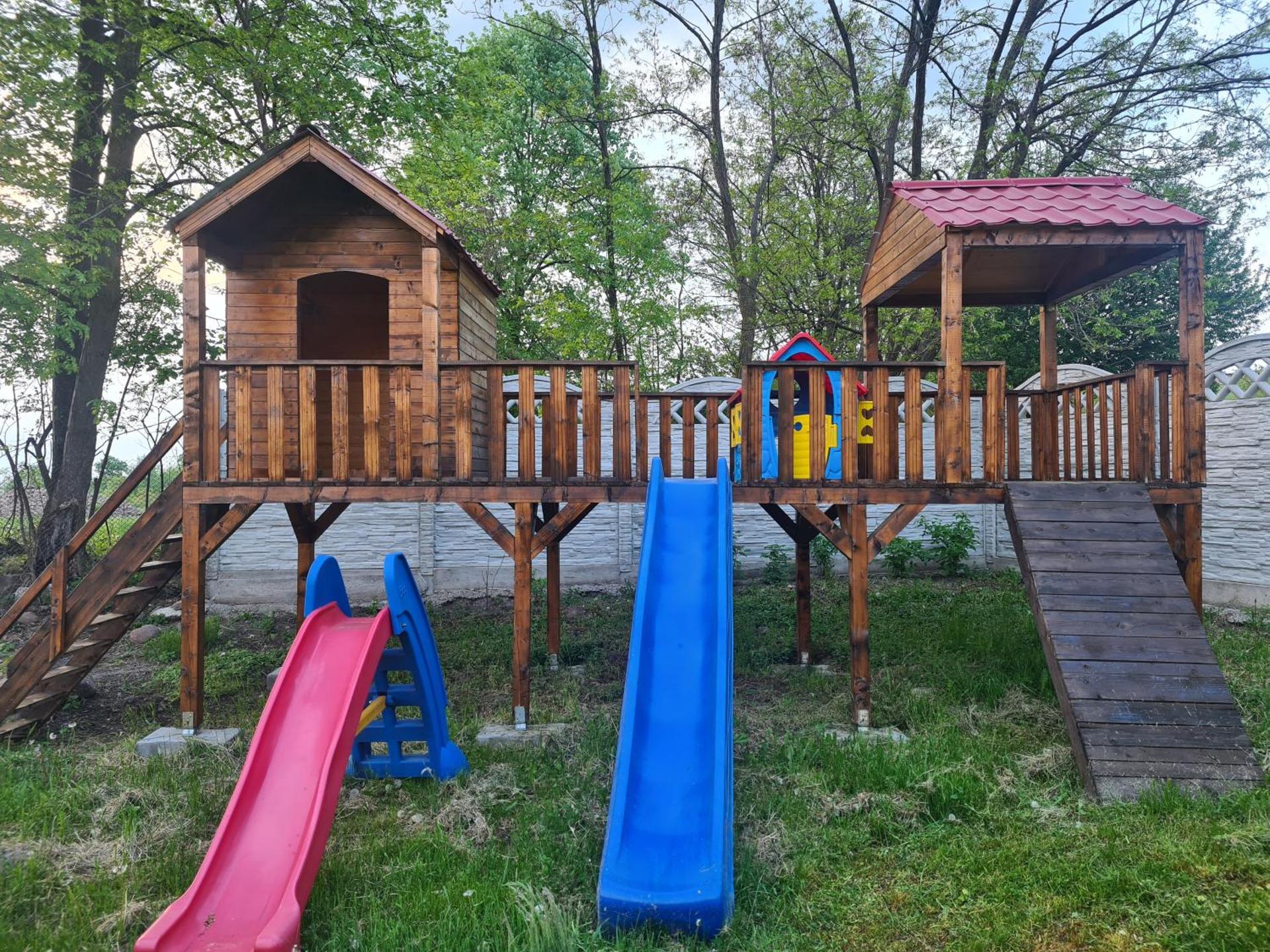 Cabanuțele din Lemn