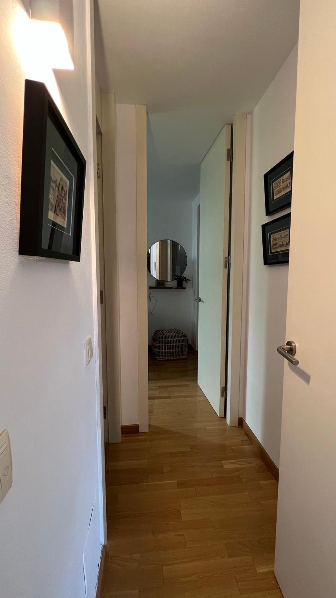 Ático de diseño con terraza en el centro de Olot