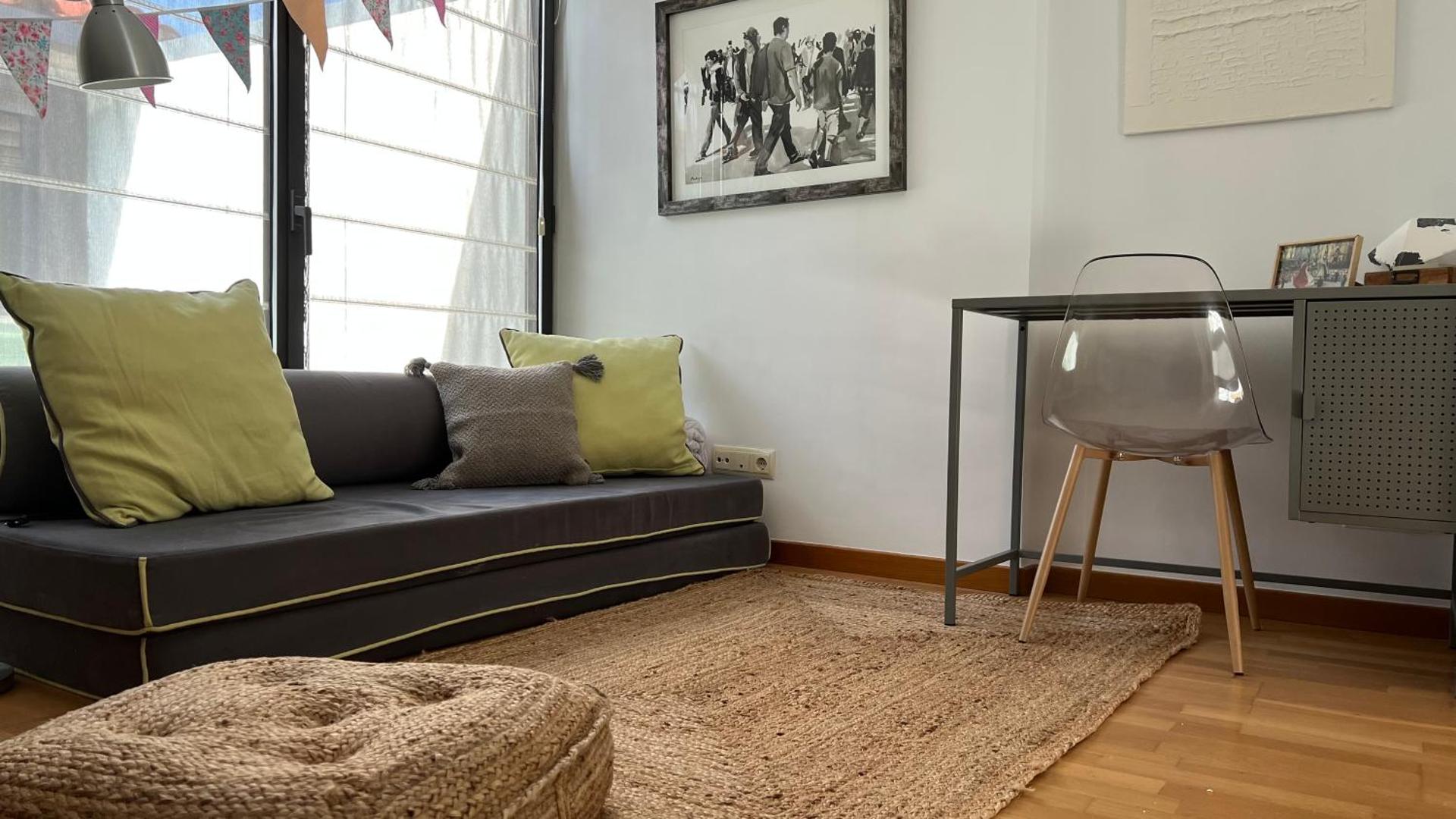 Ático de diseño con terraza en el centro de Olot