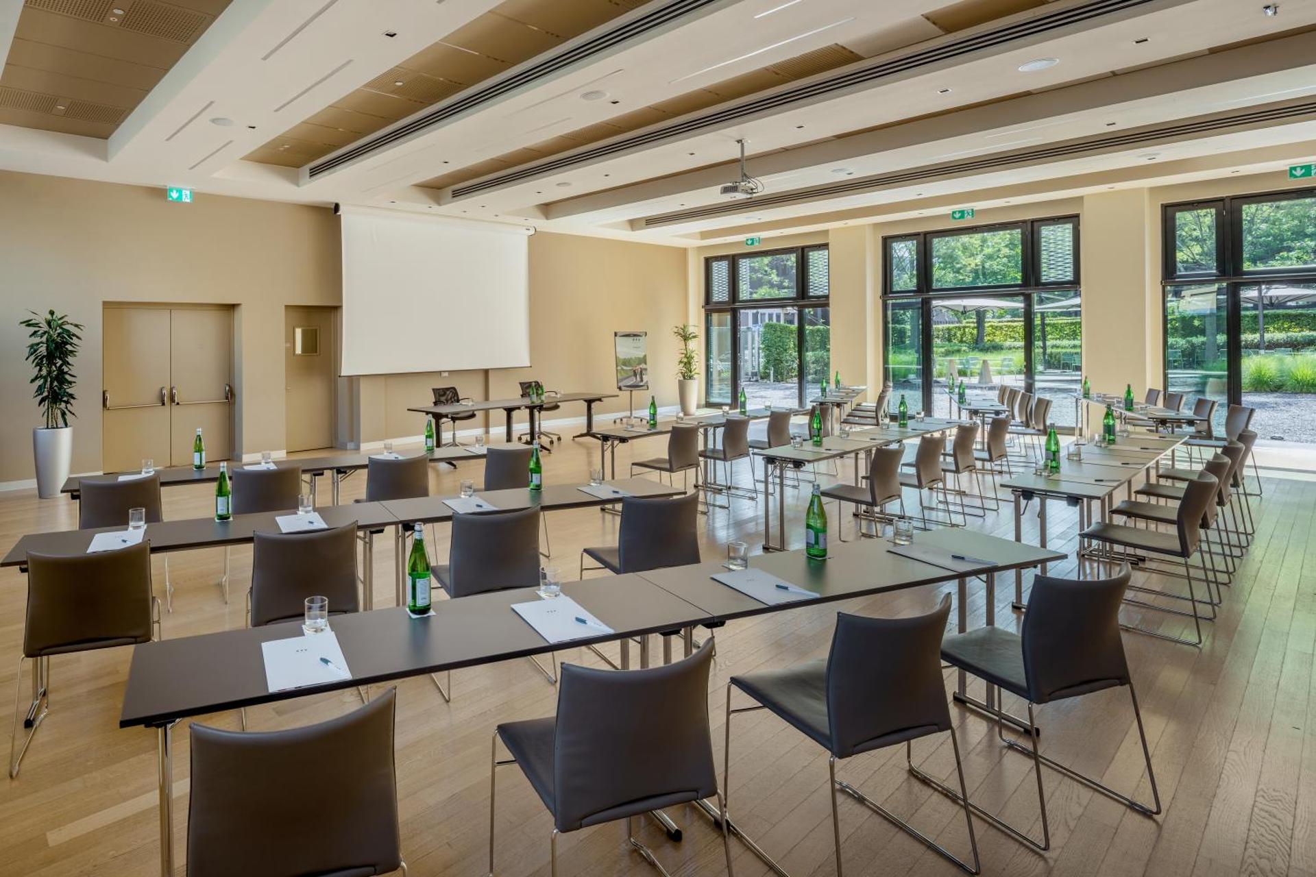 Meeting/conference room