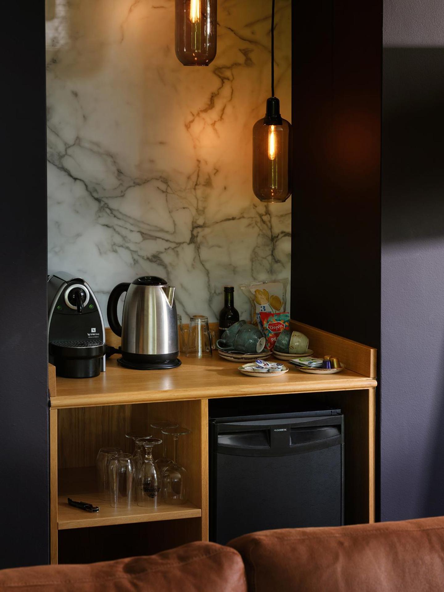 Coffee/tea facilities