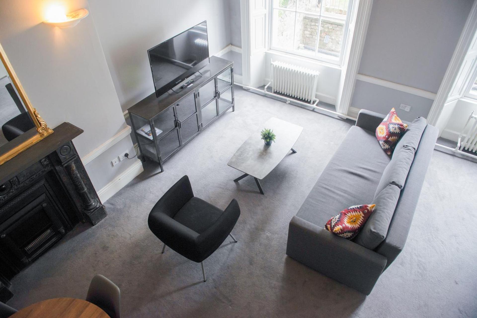 Communal lounge/ TV room