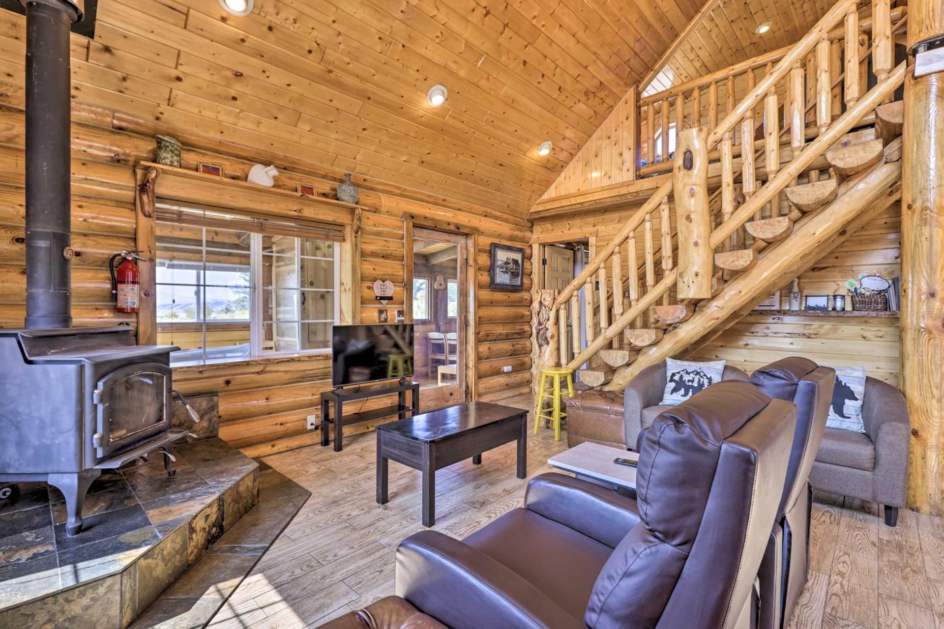22STR-00360 Fairplay Cabin with Fire Pit, Mtn Views!