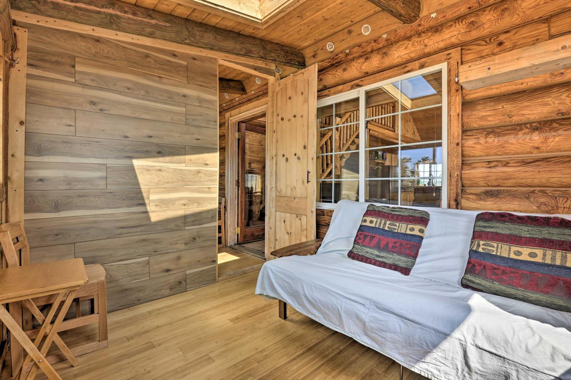 22STR-00360 Fairplay Cabin with Fire Pit, Mtn Views!