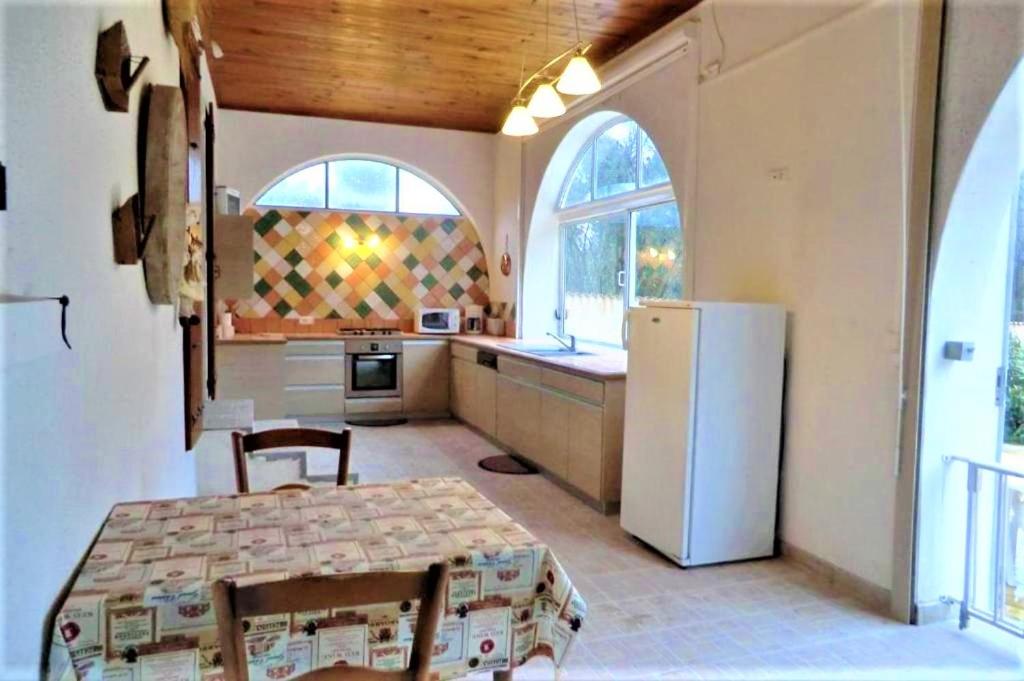 Gîte et chambre d'hôtes LE MERCOIRE, piscine chauffée et jacuzzi