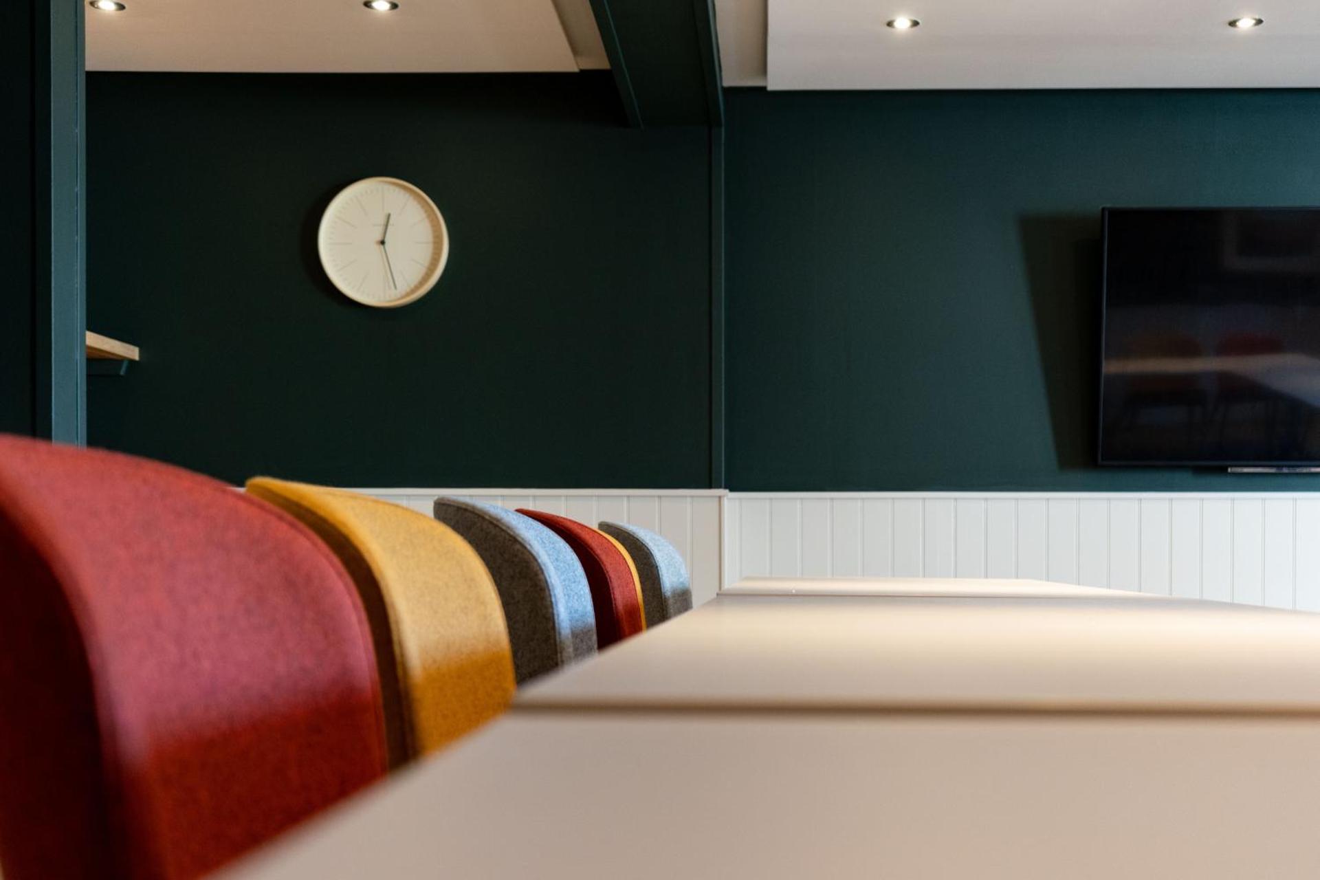 Meeting/conference room