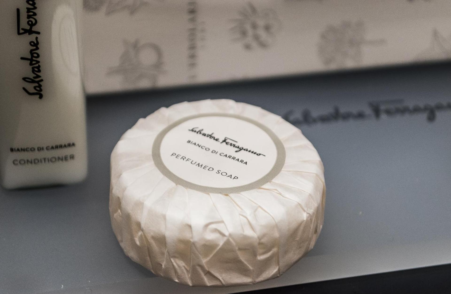 Logo/Certificate/Sign