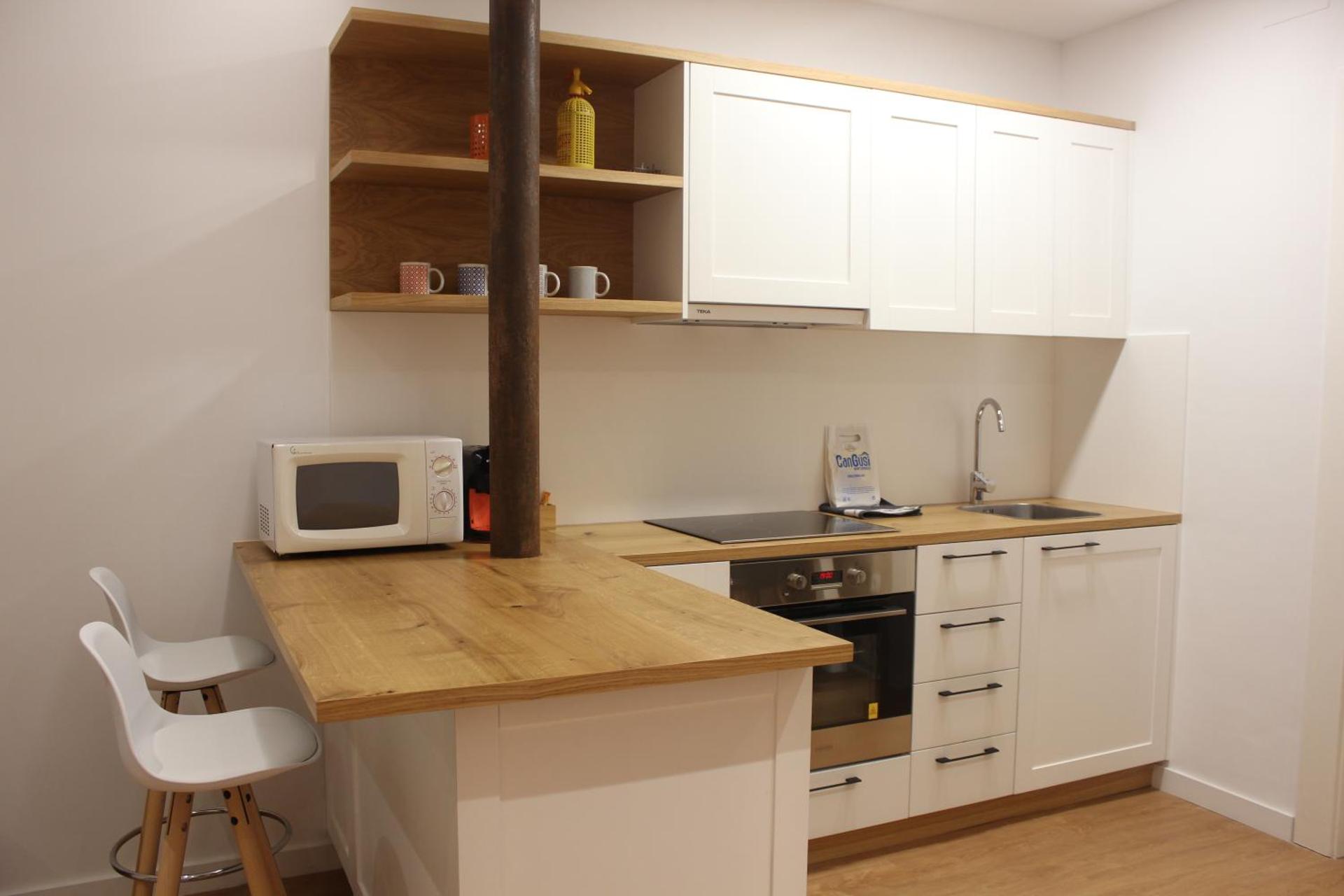 Kitchen or kitchenette