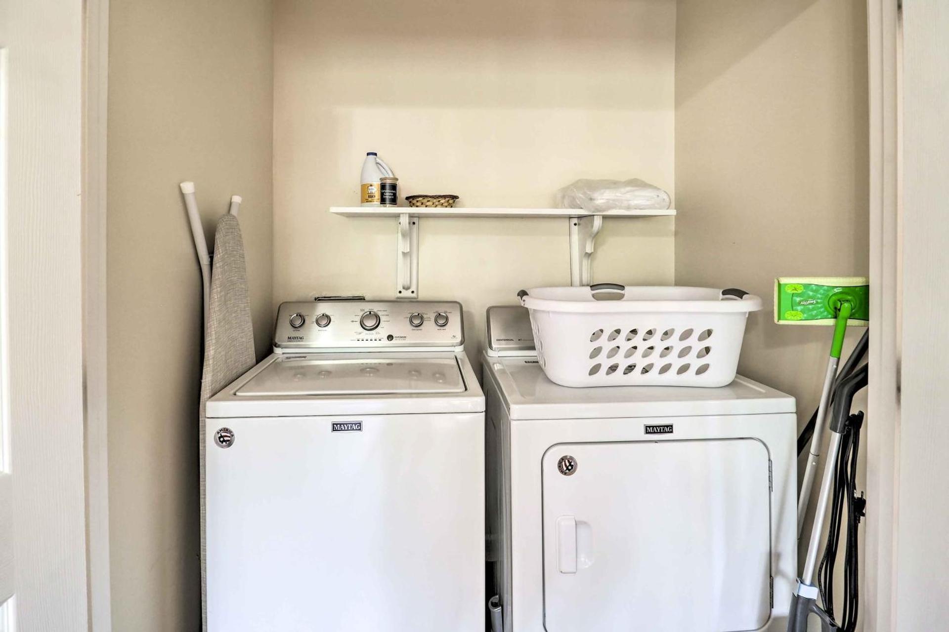 Near Sugar Mtn Resort Banner Elk Haven with Views!