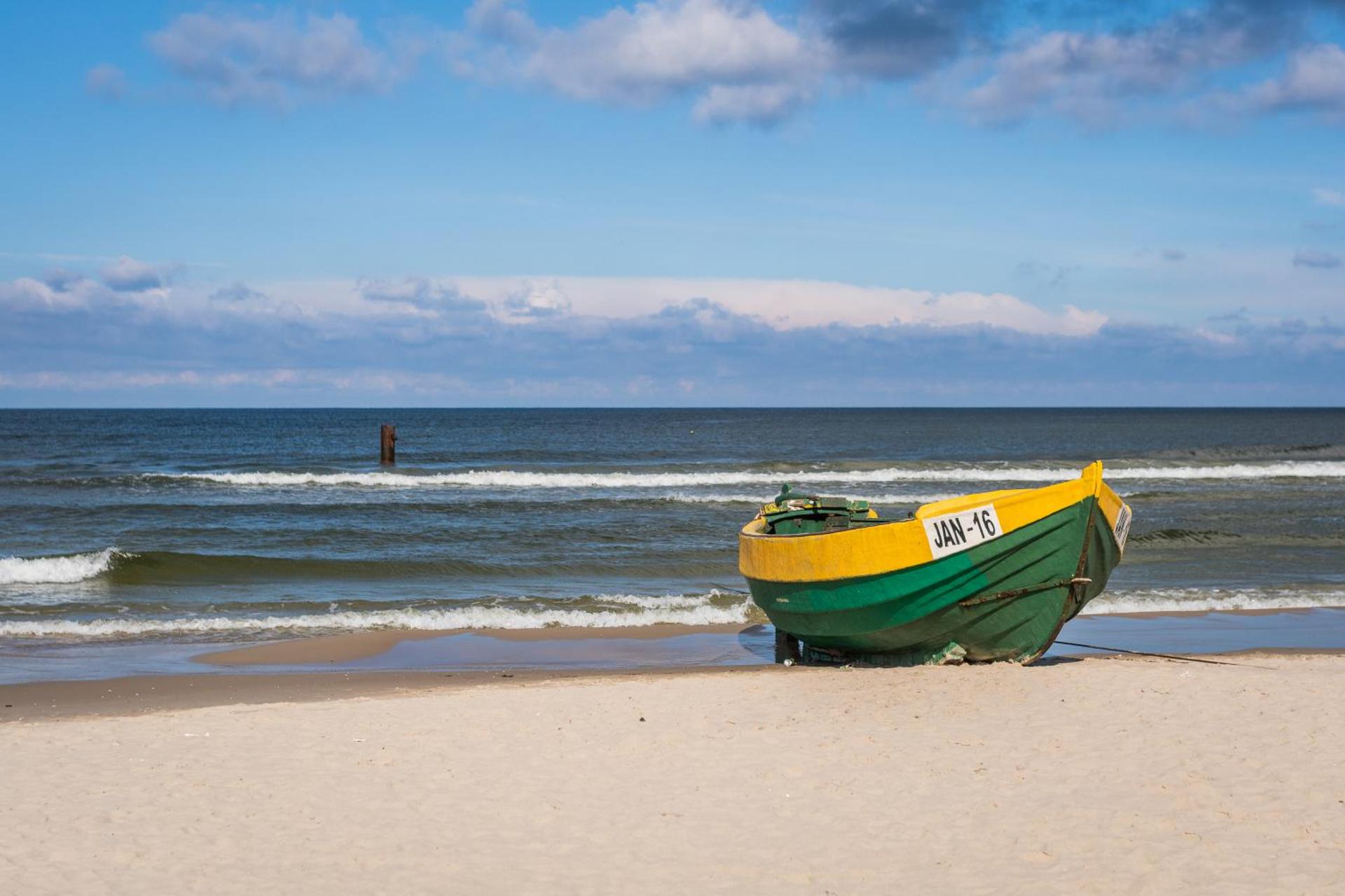 APARTAMENTY MIERZEJA -OSIEDLE BURSZTYNOWE, Jantar