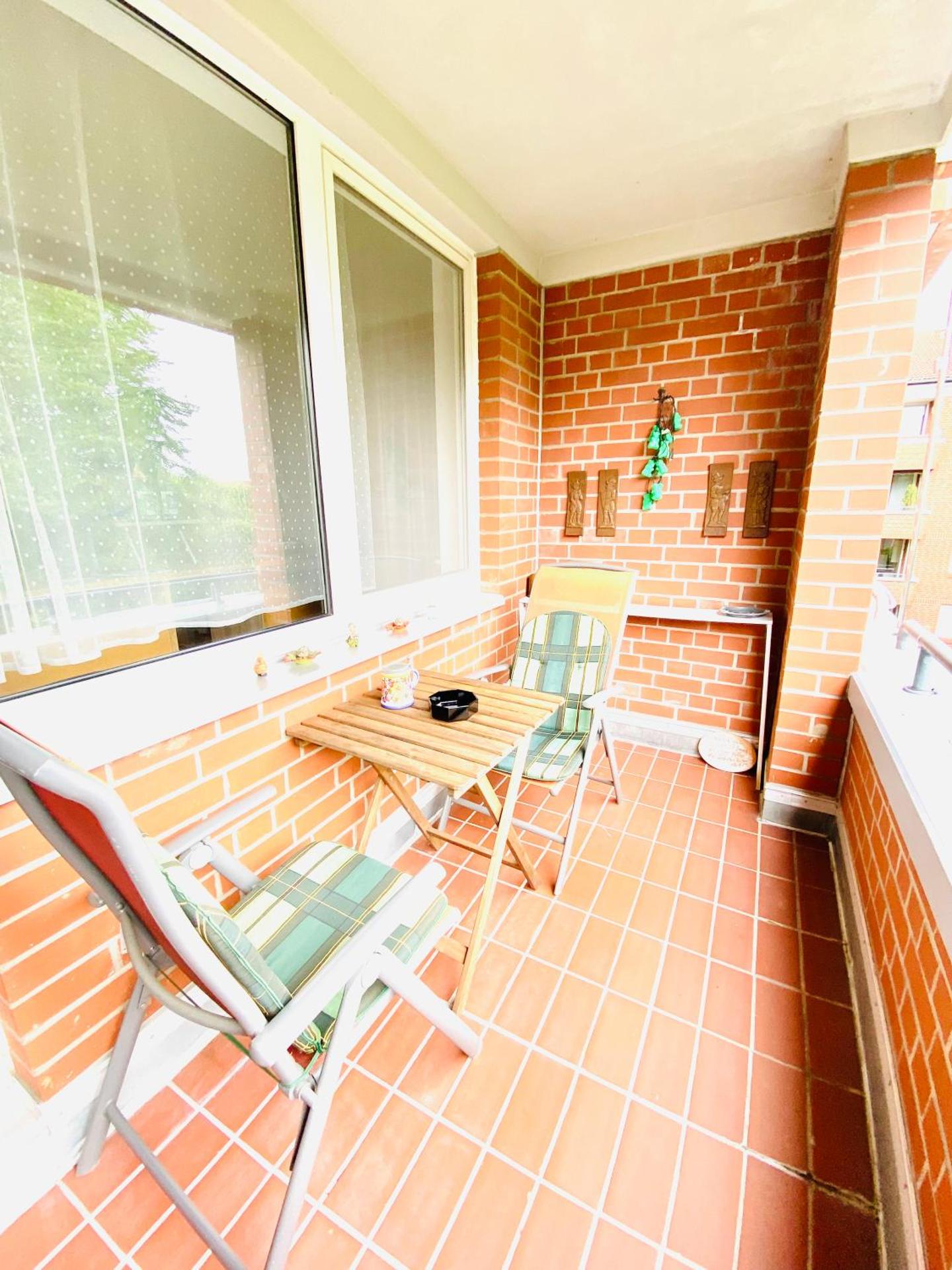Welcome to Messe! Two-bedroom SmartApartment &Balcony