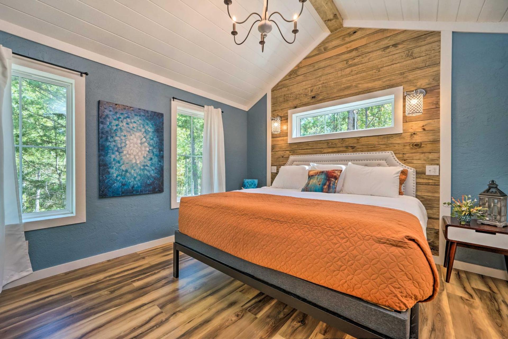 Modern Broken Bow Cabin, Near Lake and Wineries