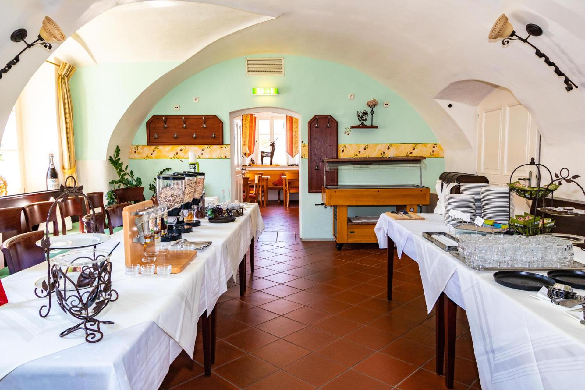 Banquet/Function facilities