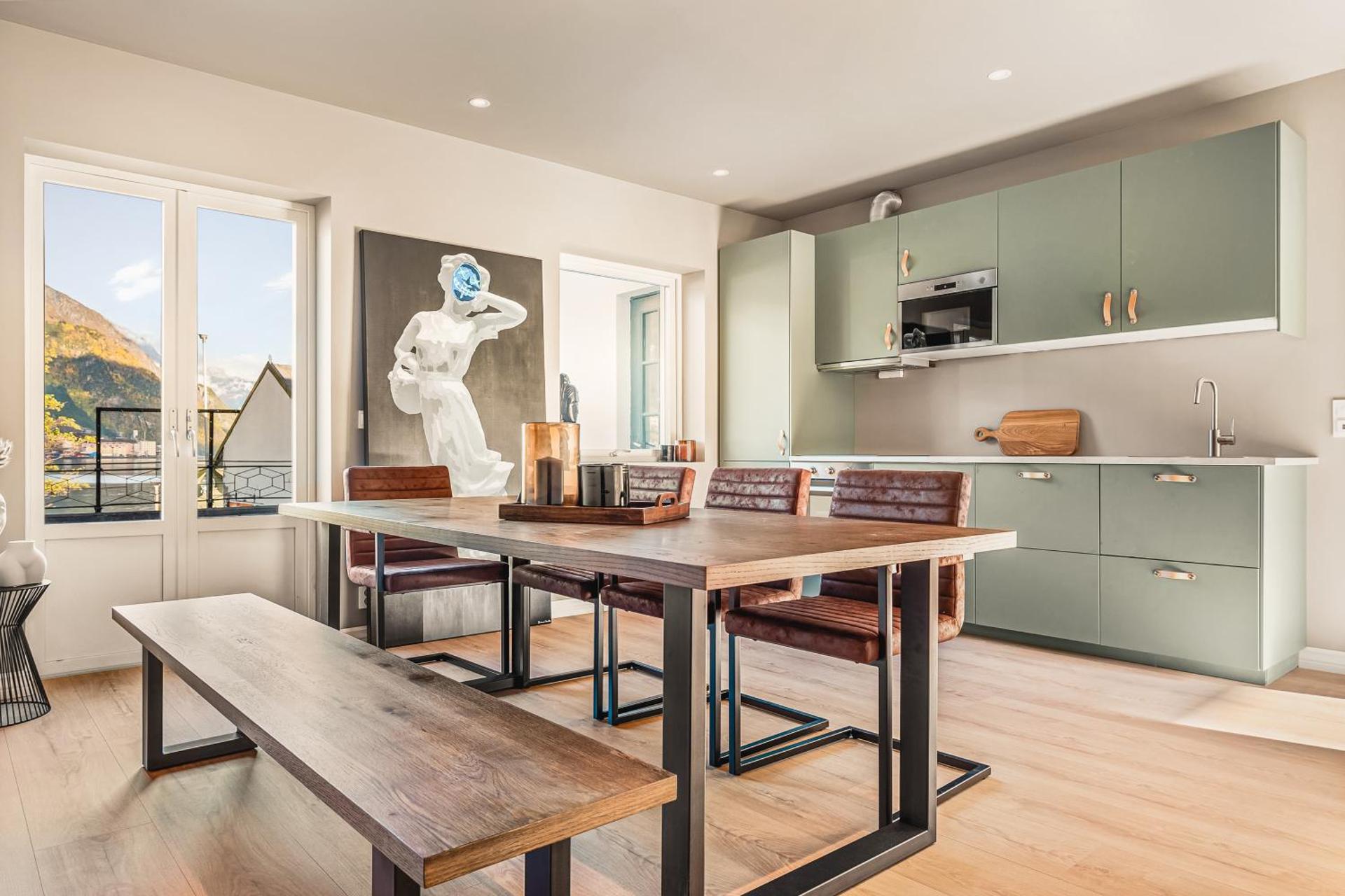 Kitchen or kitchenette