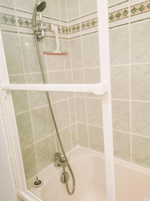 Casteljaloux Appartement 2 chambres balcon parking résidence calme