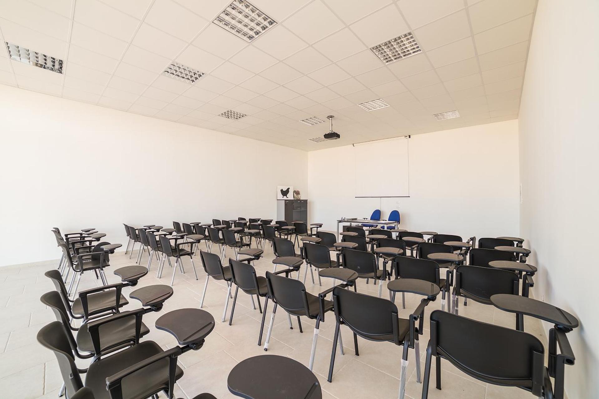 Meeting/conference room