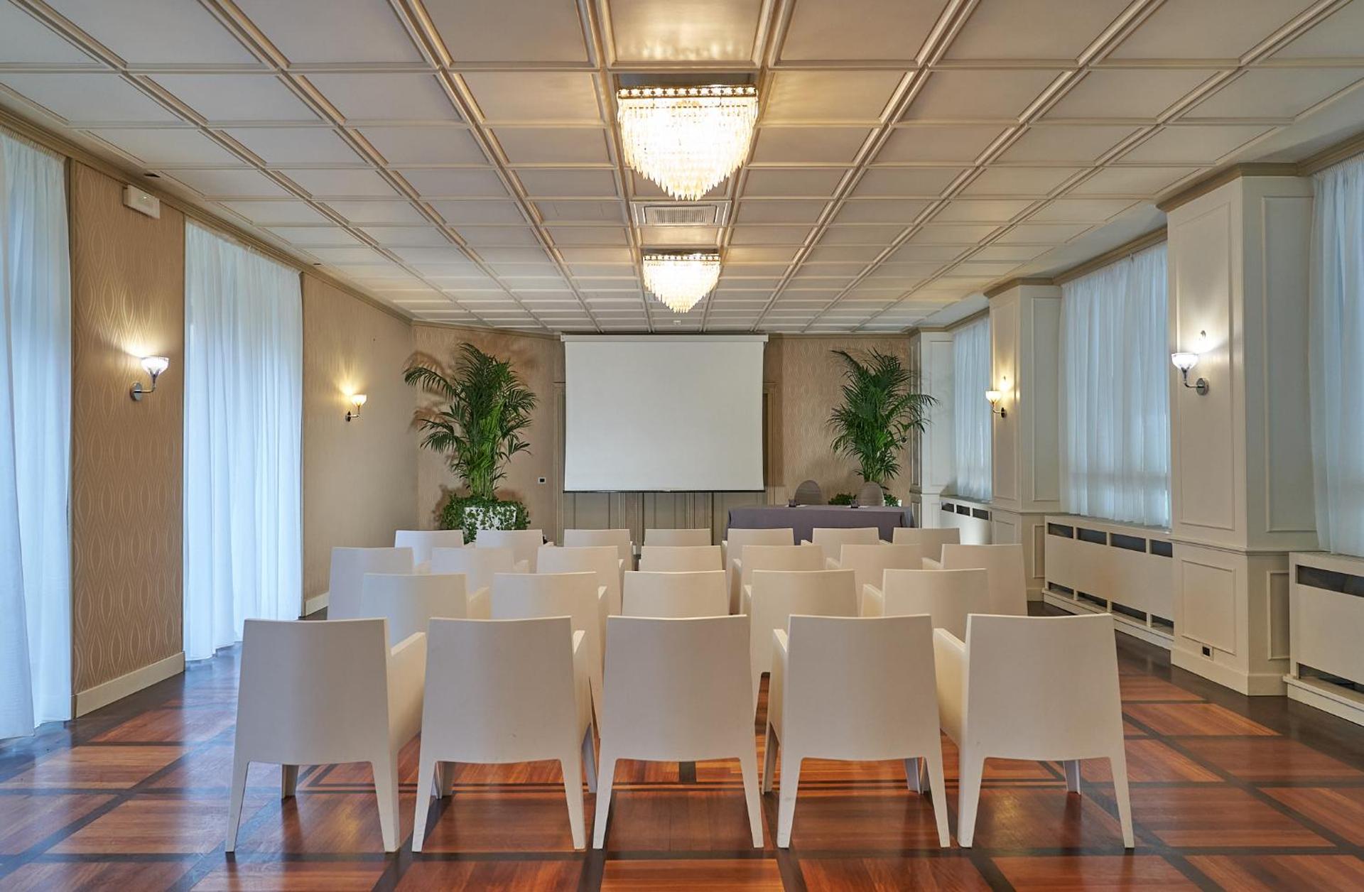 Meeting/conference room
