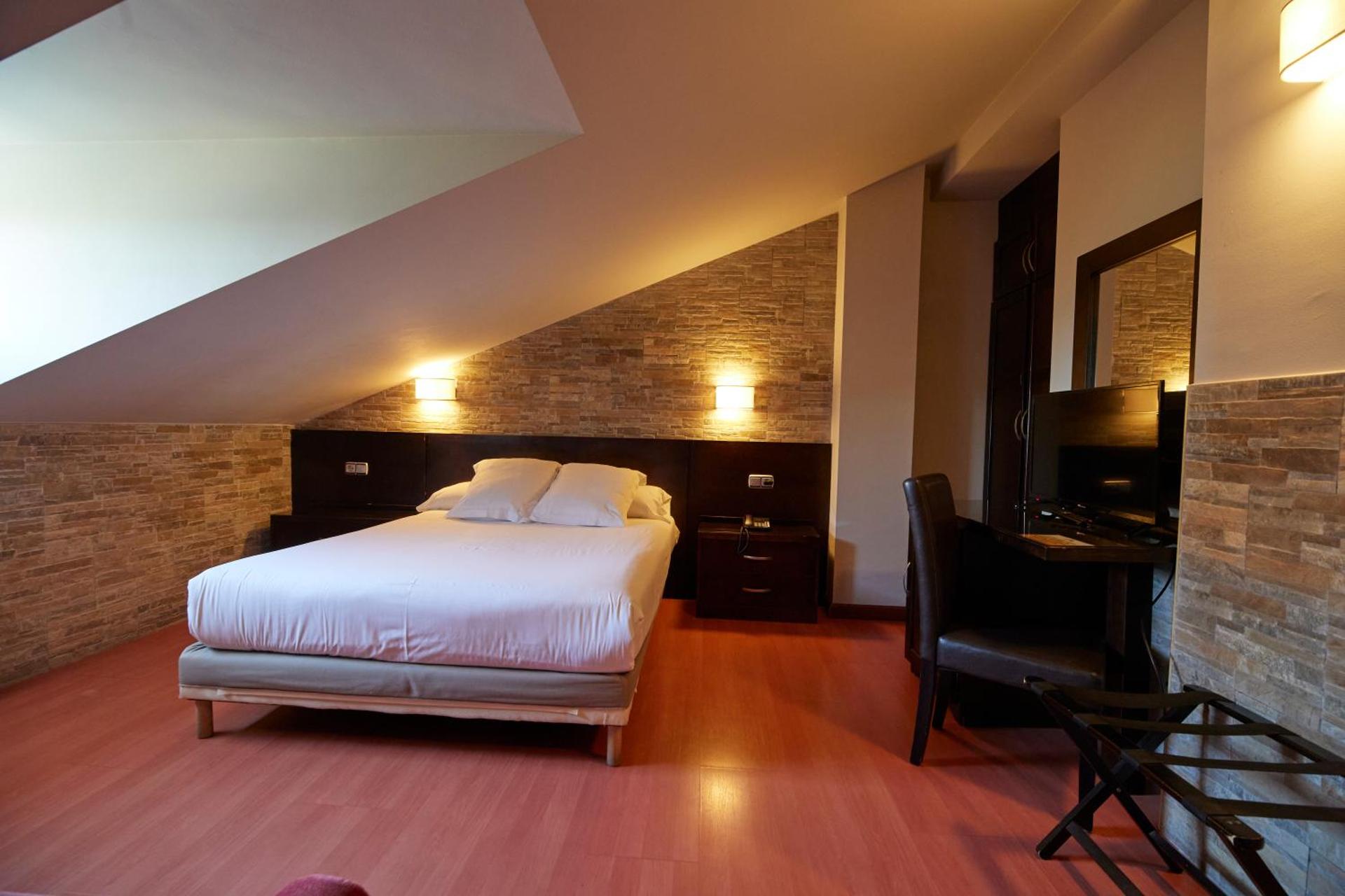 Double Room with Spa Bath