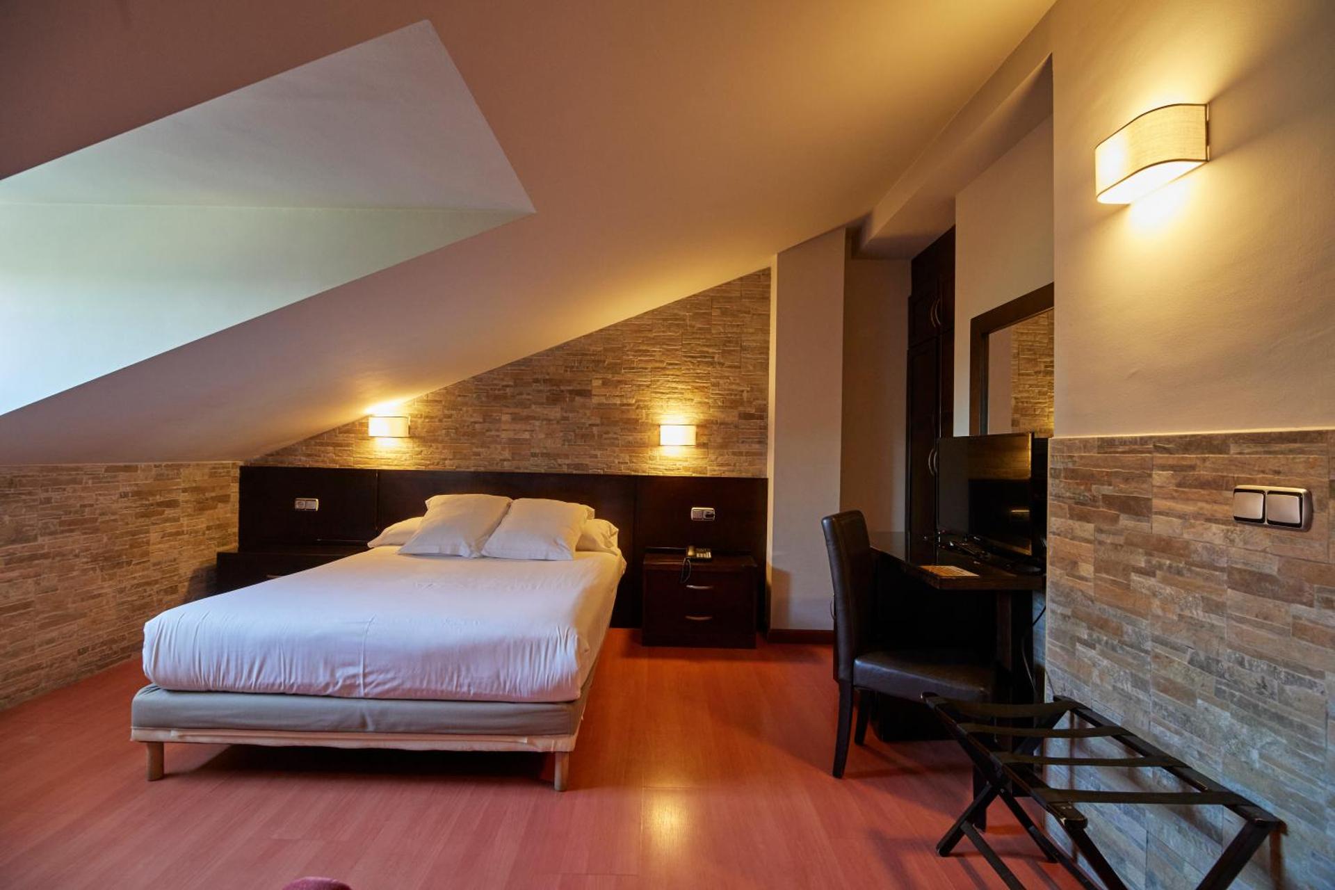 Double Room with Spa Bath