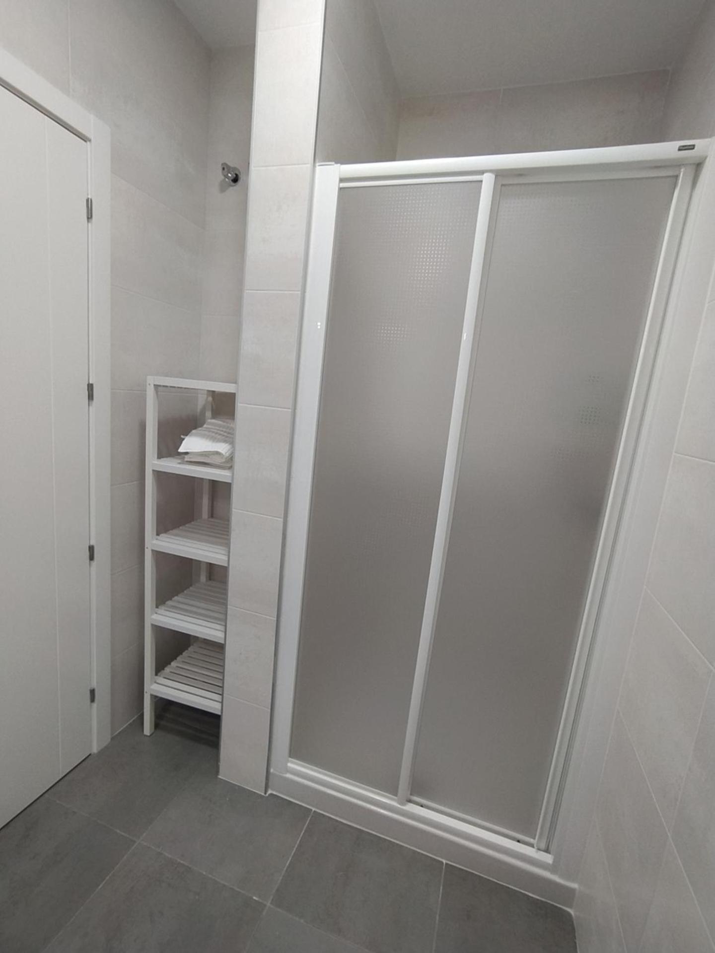 Excelente piso con aparcamiento privado