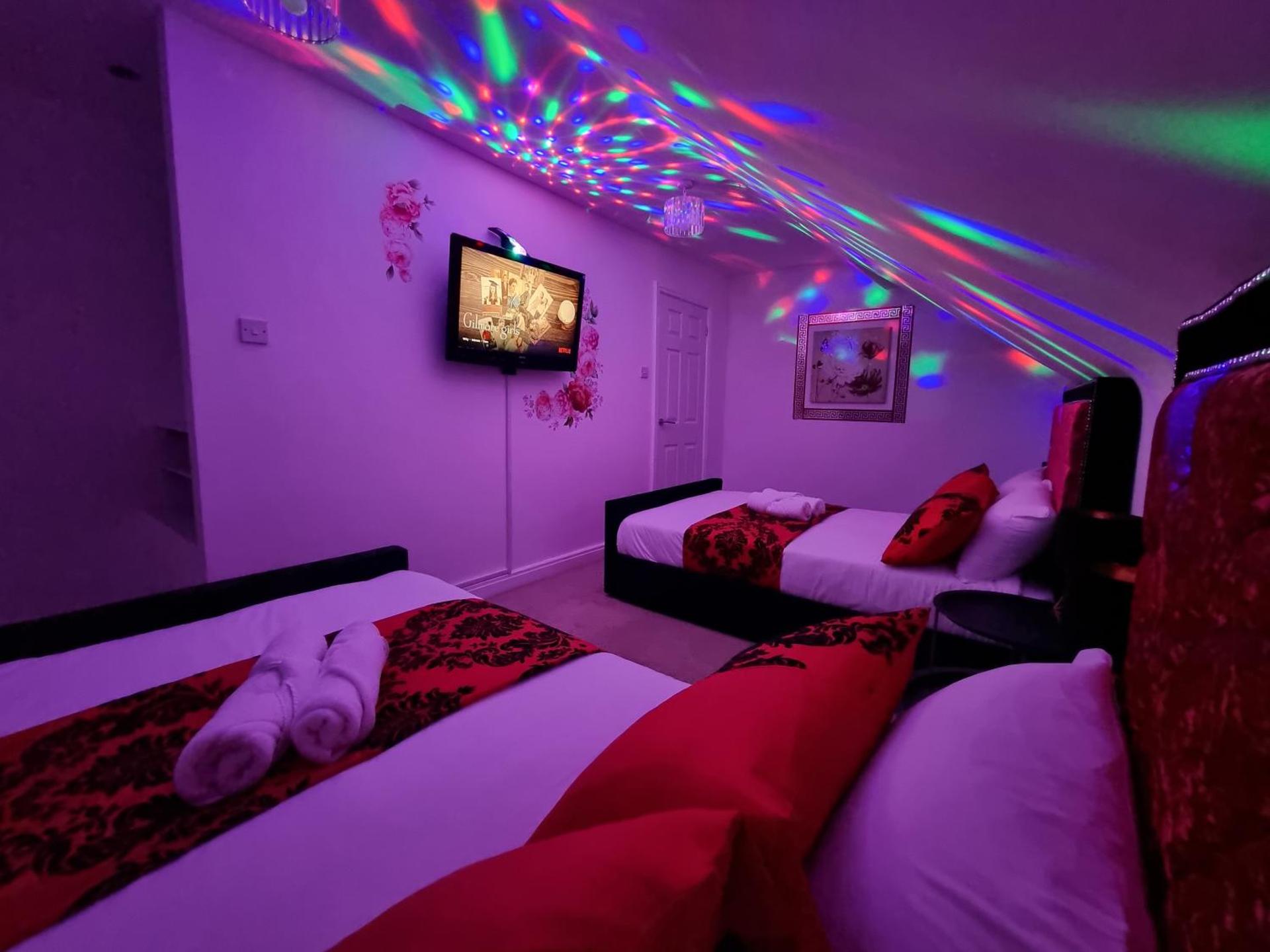 *F43NH* Setup for your most relaxed & Cosy stay + Free Parking + Free Fast WiFi *