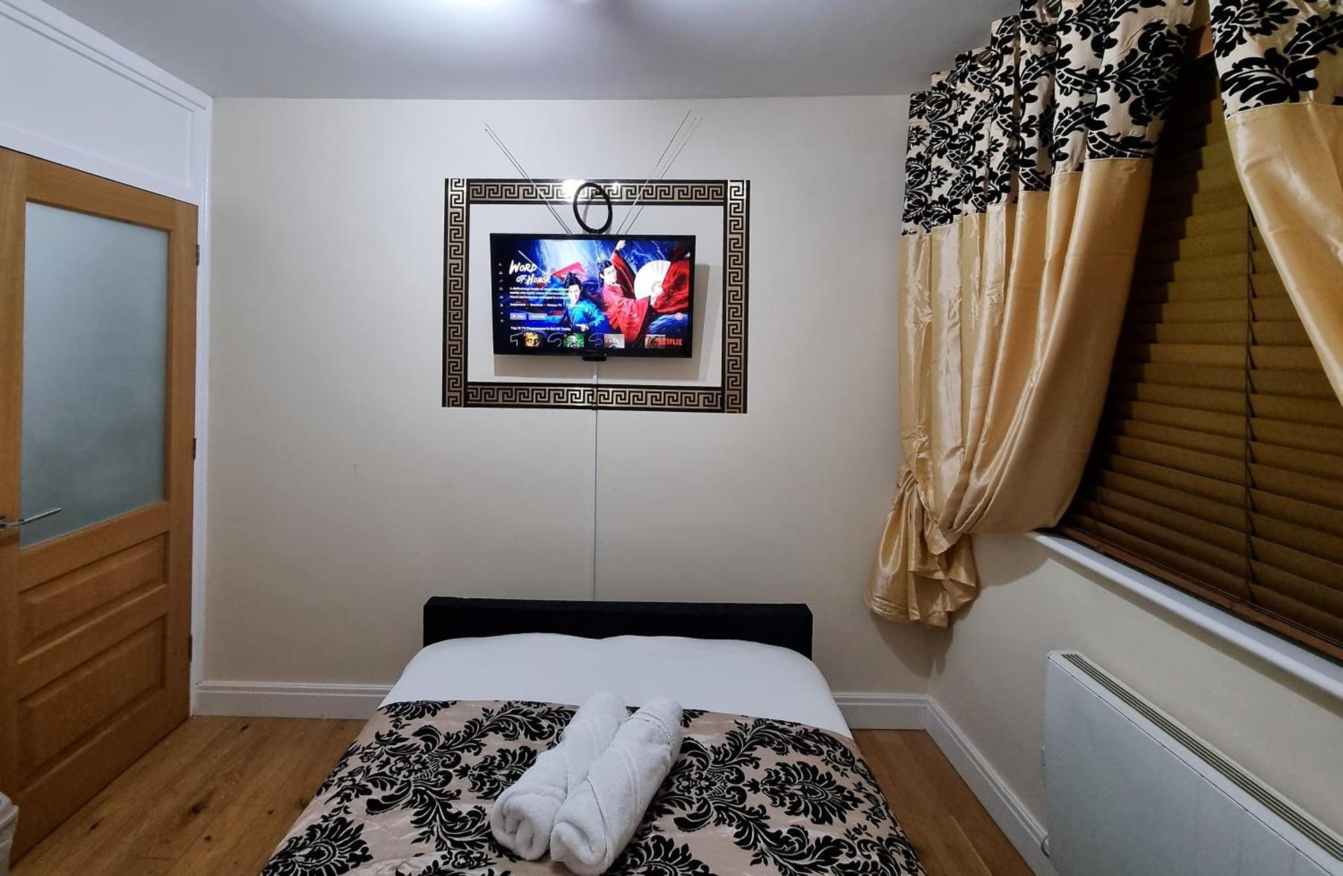 *F43NH* Setup for your most relaxed & Cosy stay + Free Parking + Free Fast WiFi *