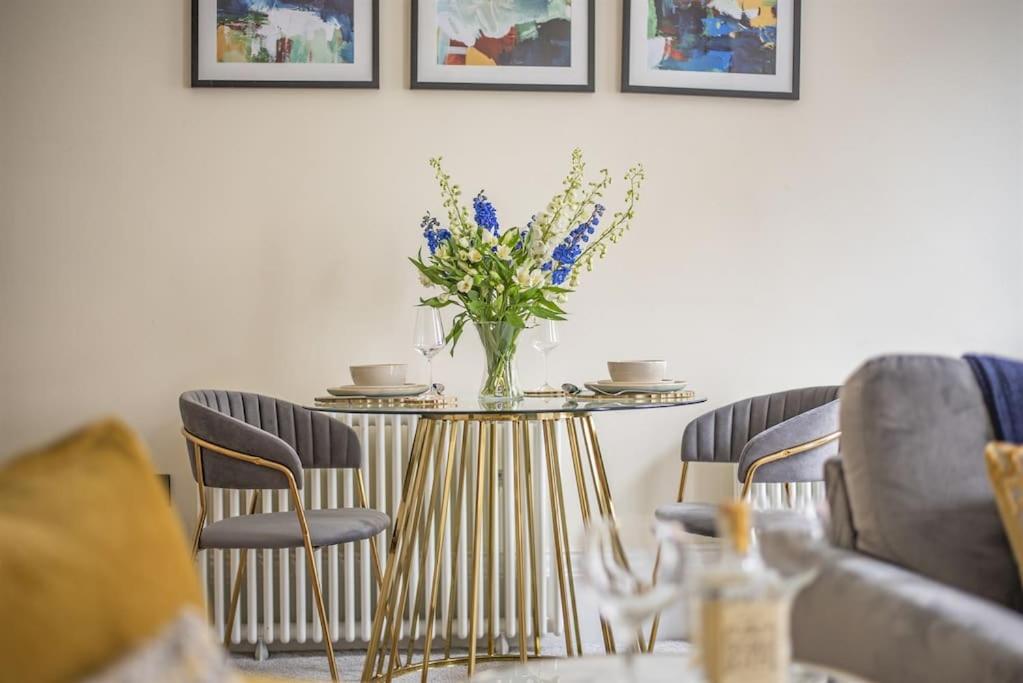 Rowntree One - Stunning Apartment- Grade II listed