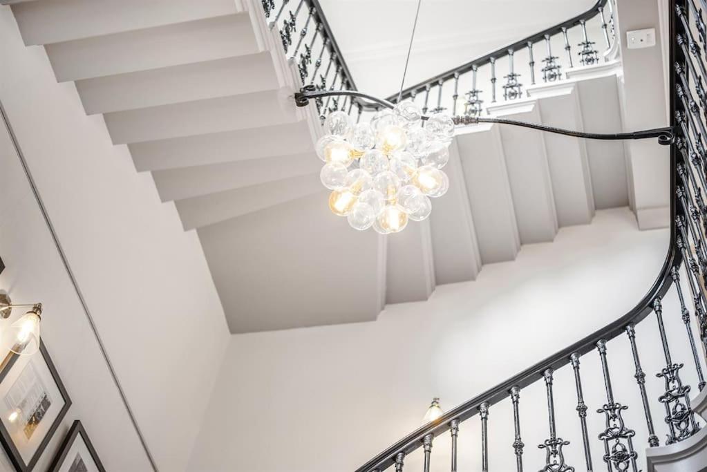 Rowntree One - Stunning Apartment- Grade II listed