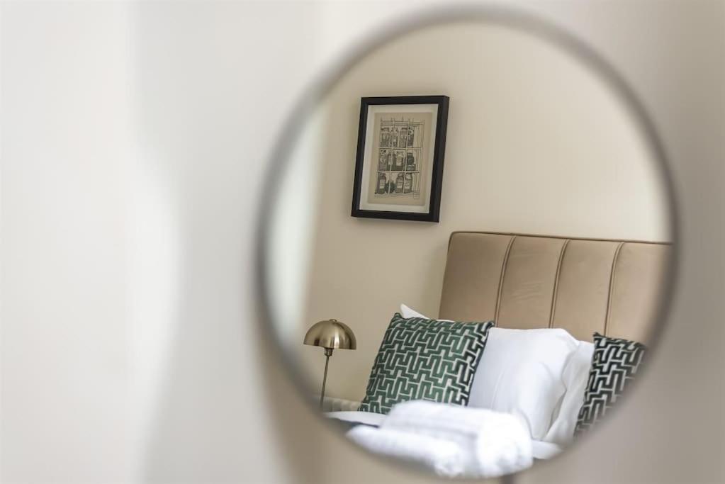 Rowntree One - Stunning Apartment- Grade II listed