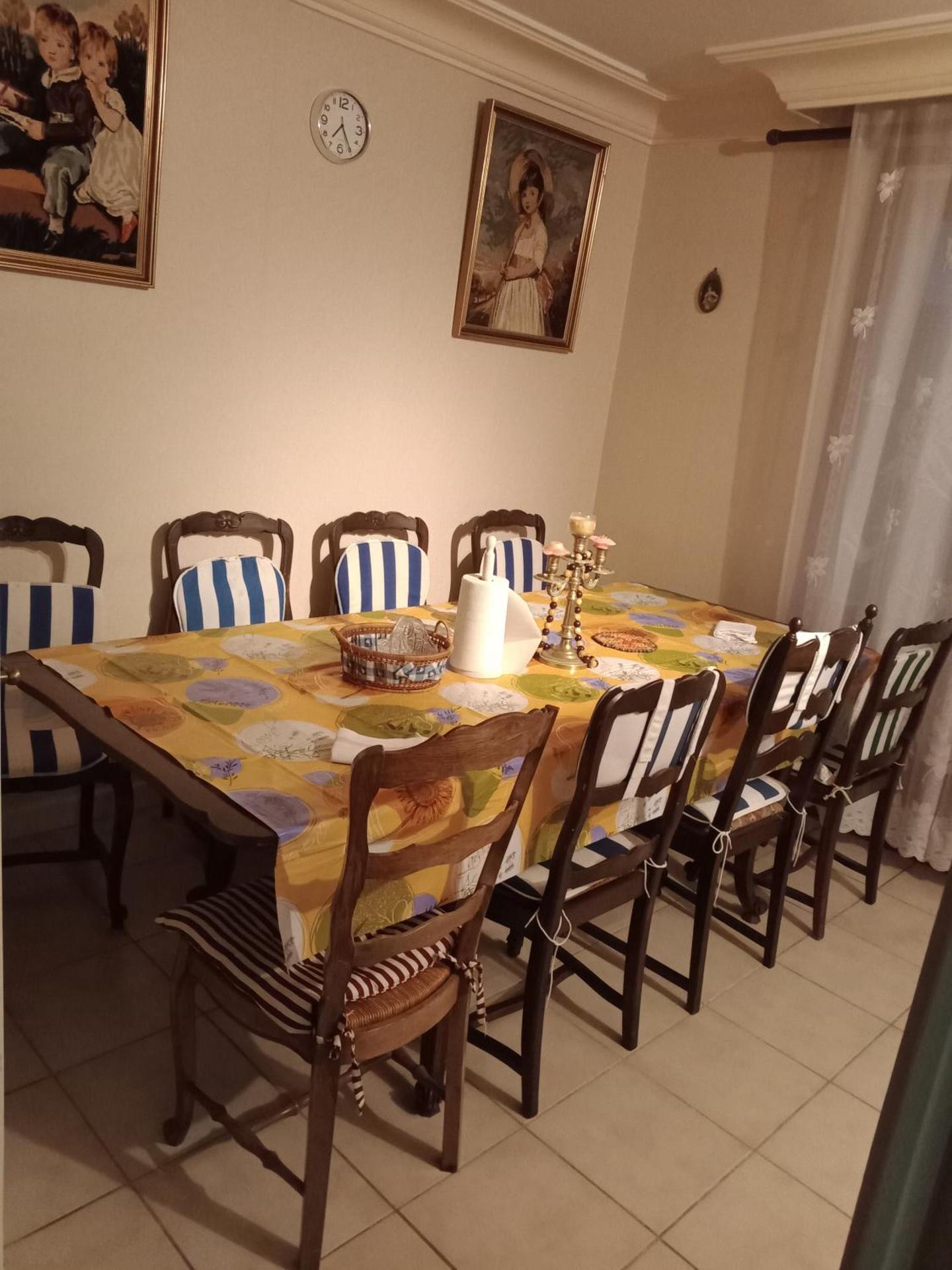 Maison entière avec parking, garage et jardin