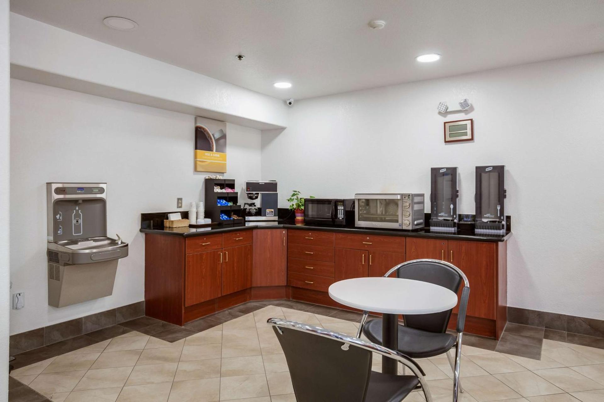 Coffee/tea facilities