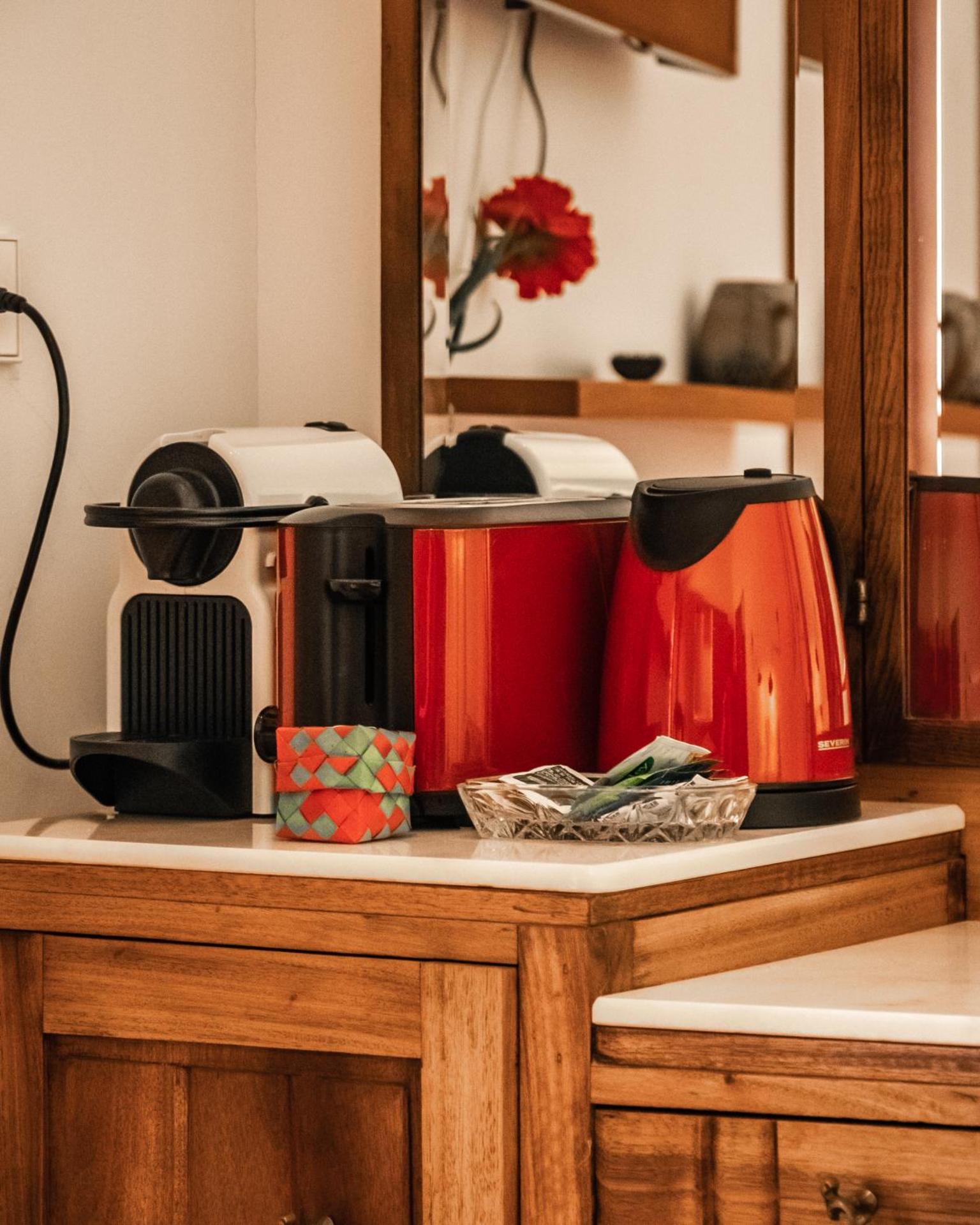 Coffee/tea facilities