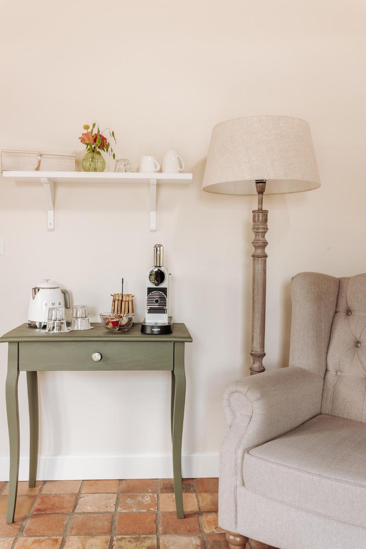 Coffee/tea facilities