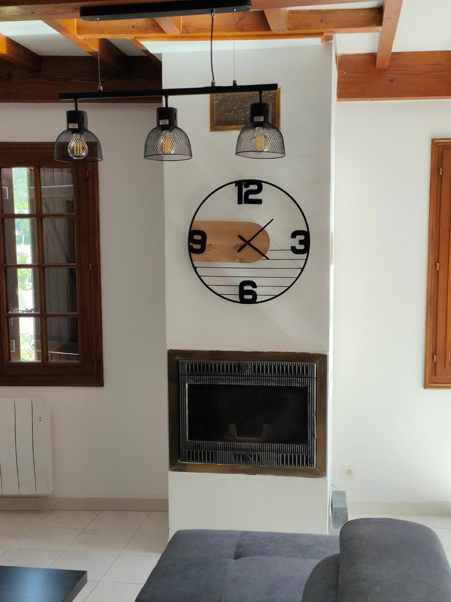 Gite boutx avec Jacuzzi 12 personnes 5 LITS DOUBLES ET 1 CANAPE LIT