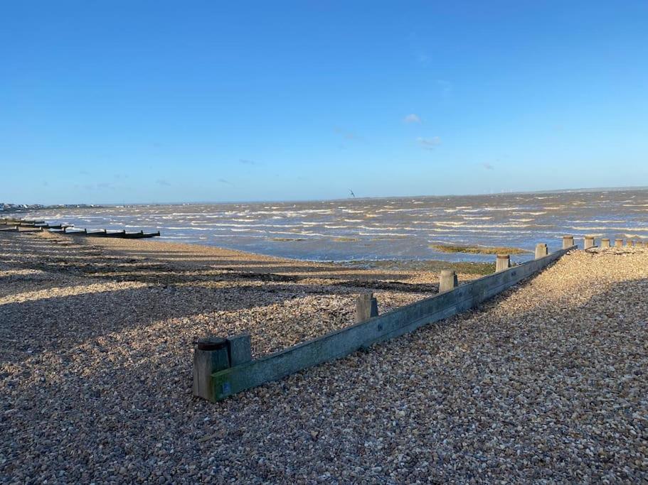 Top Floor Flat on Harbour Street with sea views