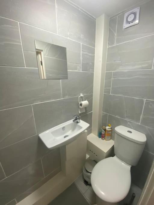 MBA COSY 4 bedroom house