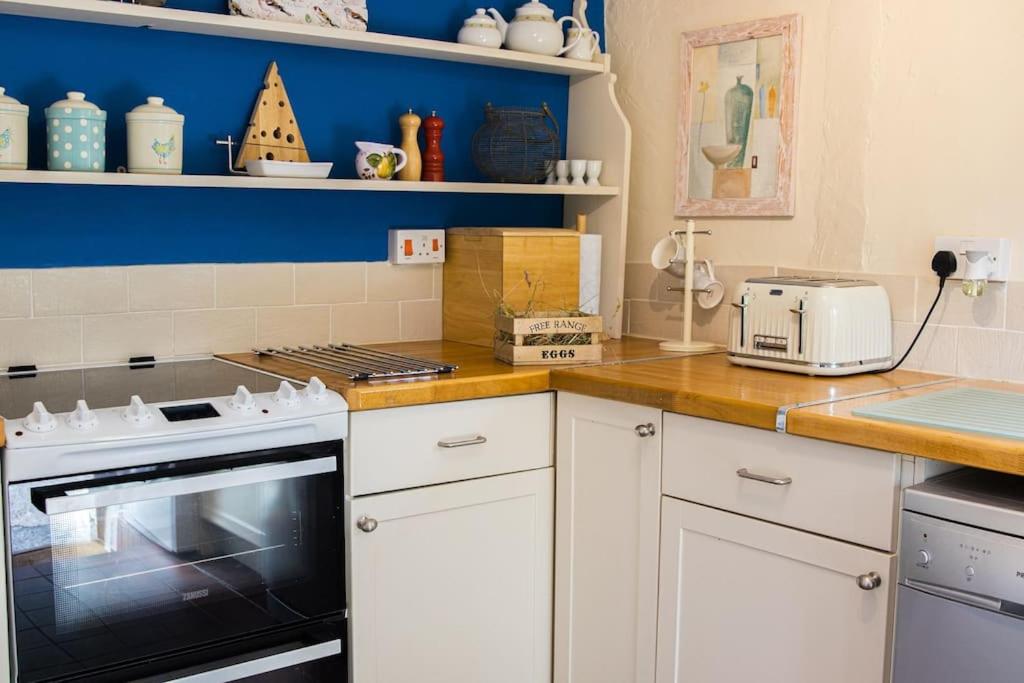 Batney Farm Cottage, Meshaw, South Molton