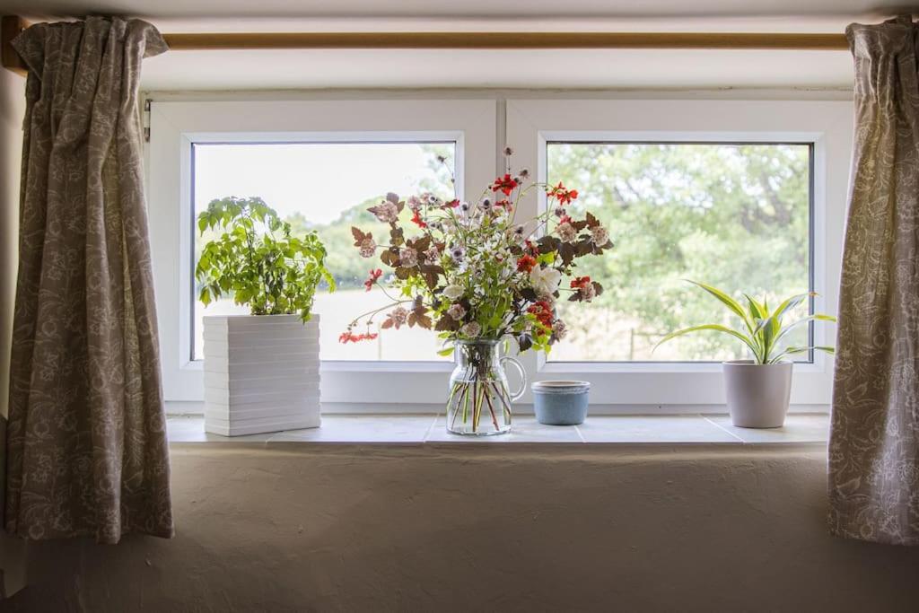 Batney Farm Cottage, Meshaw, South Molton