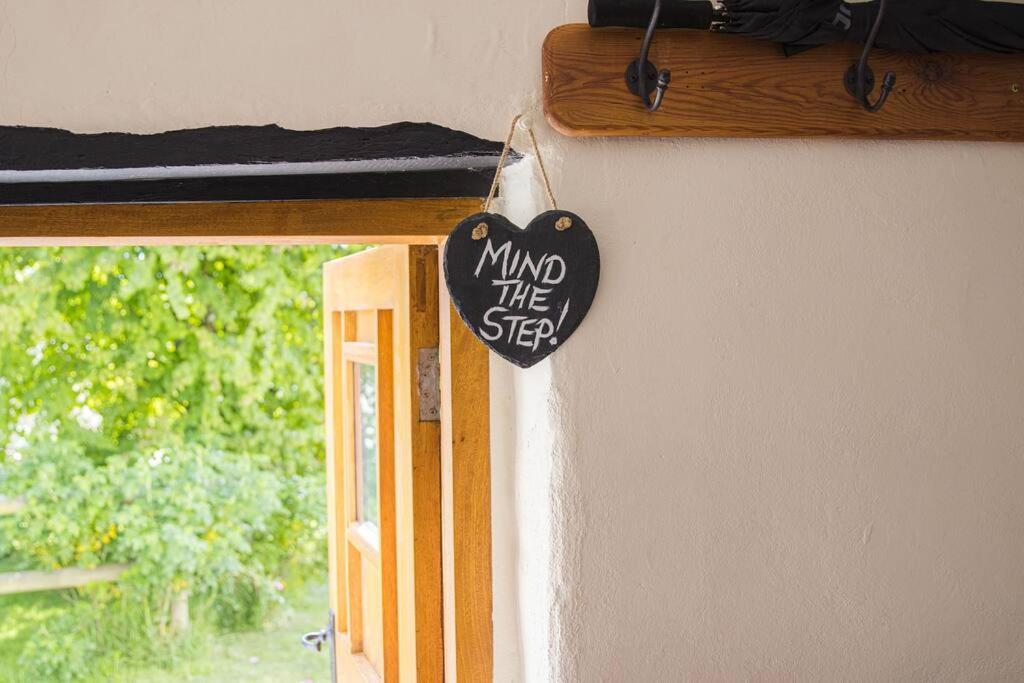 Batney Farm Cottage, Meshaw, South Molton