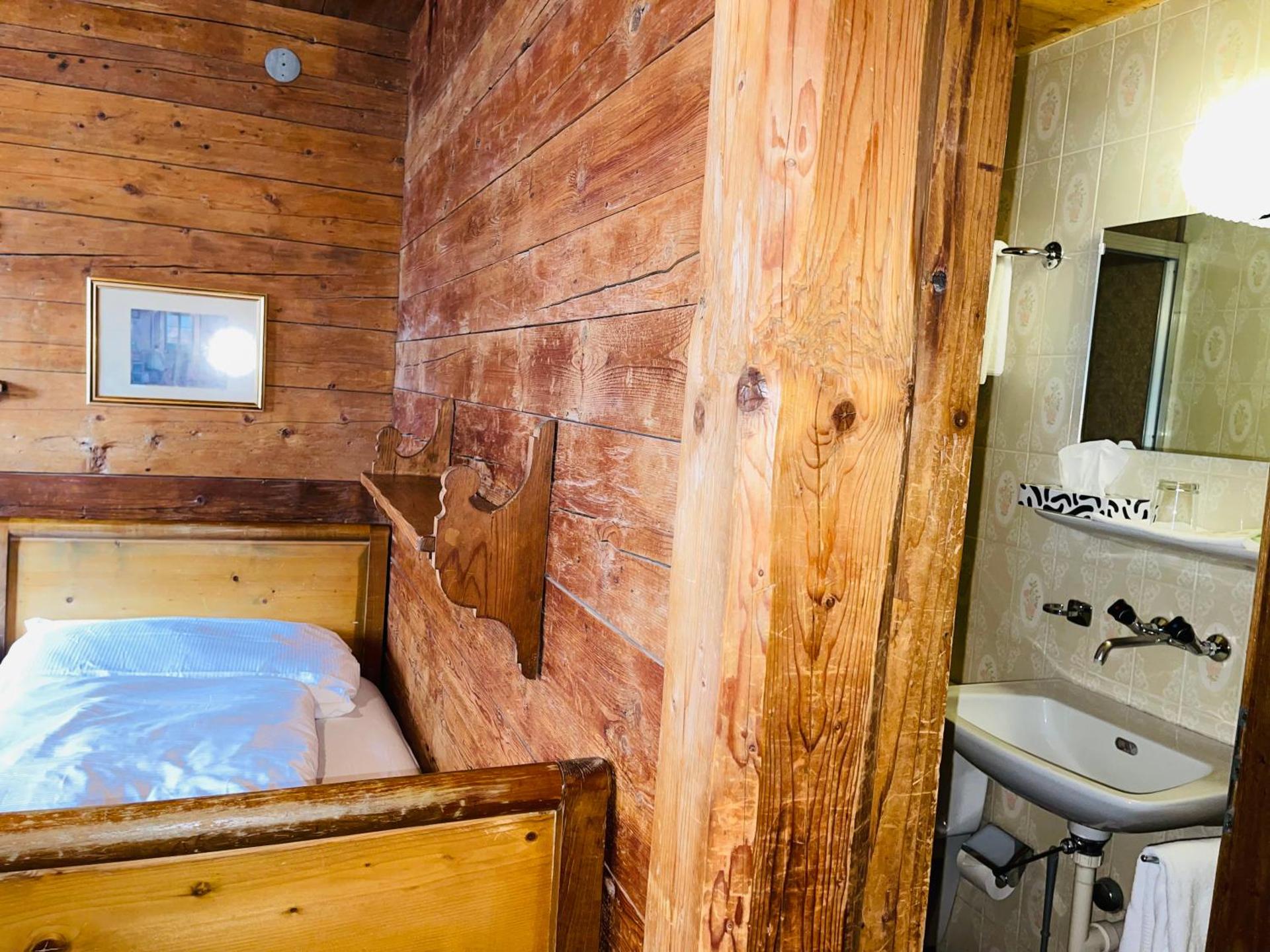 Standard-enkeltværelse med brusebad