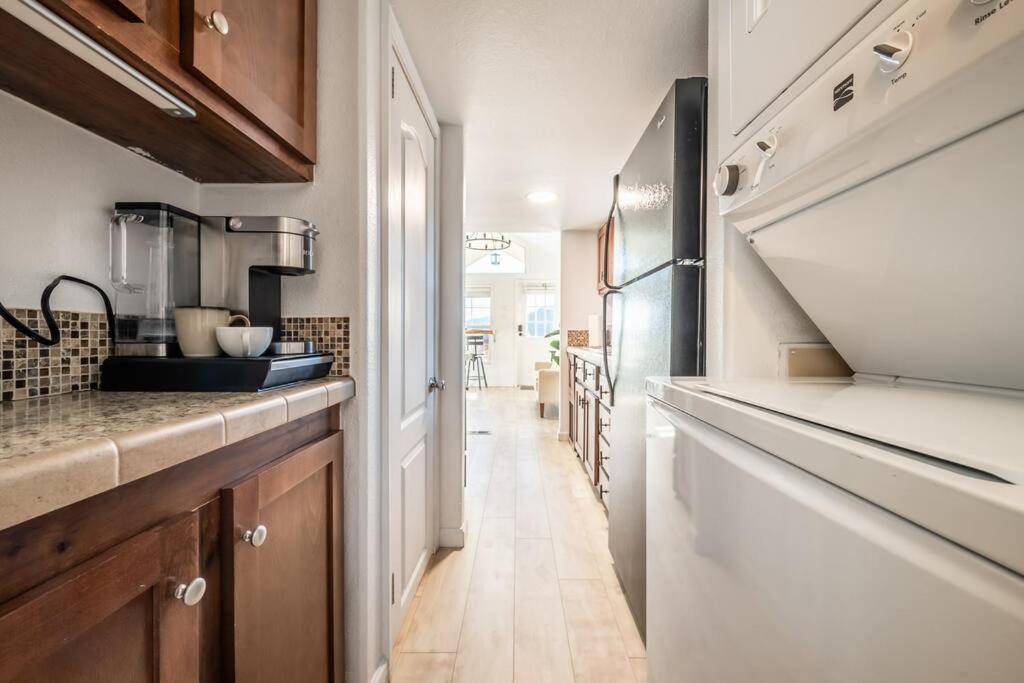 NEW! Boutique TinyHome w/Direct View of PikesPeak!