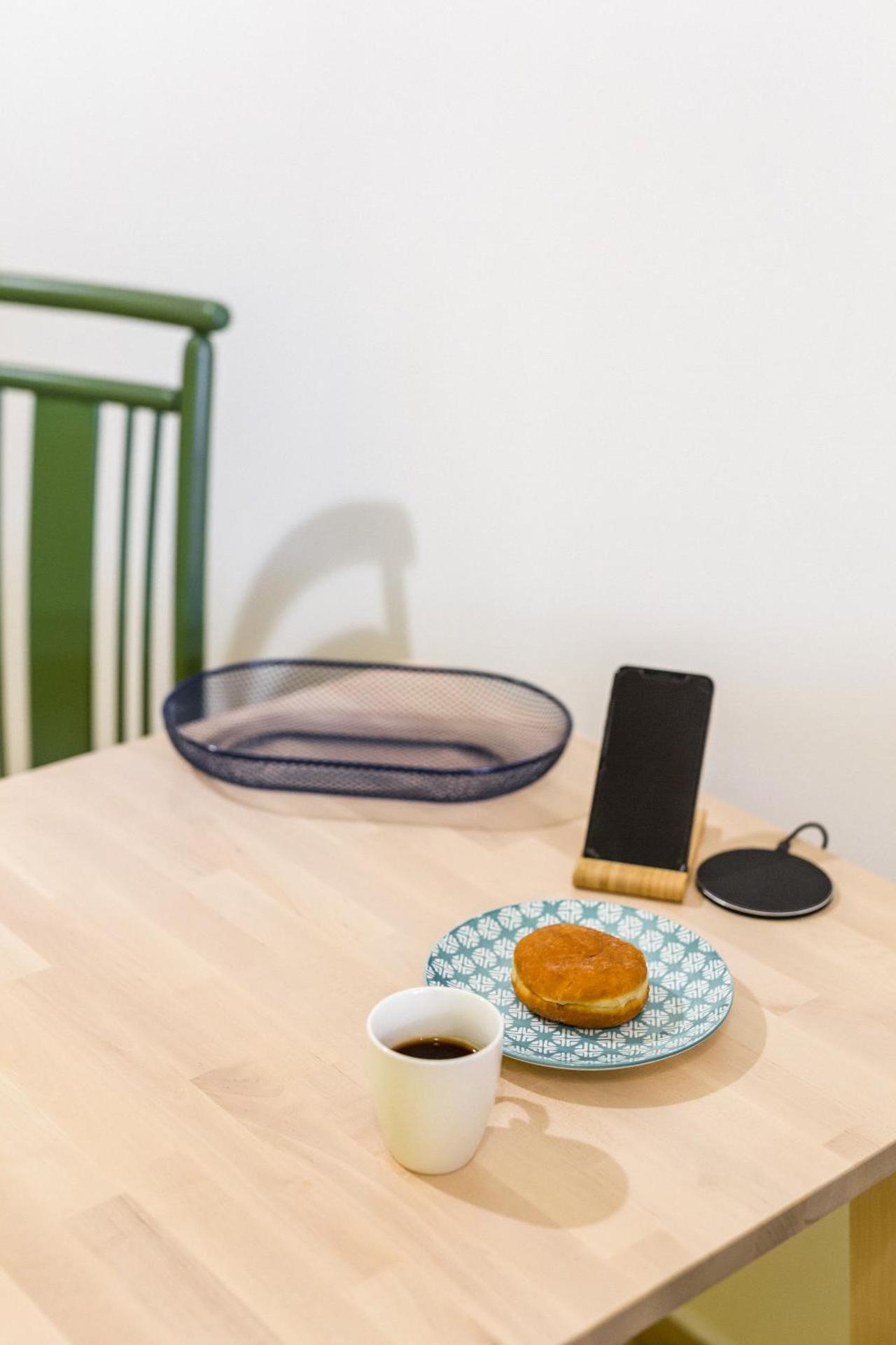 Erato “wrapped in myrtle and roses”