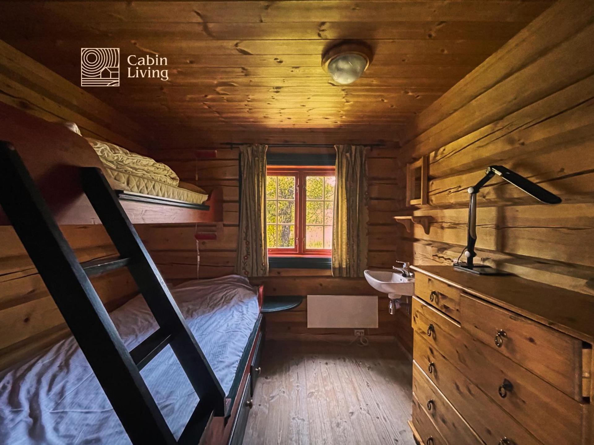 Cozy cabin at Beitostølen with sauna, hot tub & fireplace